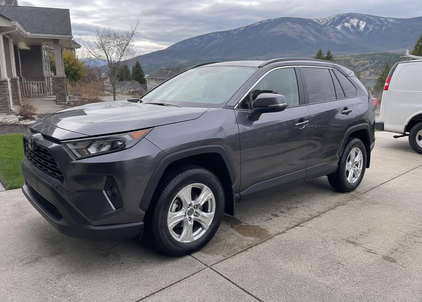 Clean SUV after a mobile detailing visit